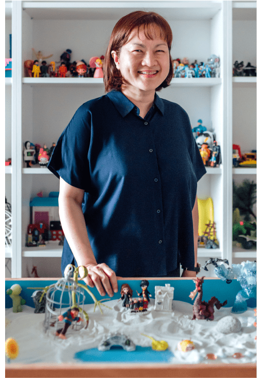 Jenny Lim Singapore, Family Therapist, Sandplay Therapist, Certified Counsellor, Social Service Counsellor